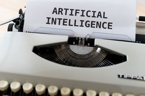 Comment l'intelligence artificielle révolutionne-t-elle la production industrielle ?
