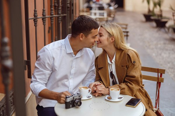 Avis sur les sites de rencontre : comment choisir le bon ?